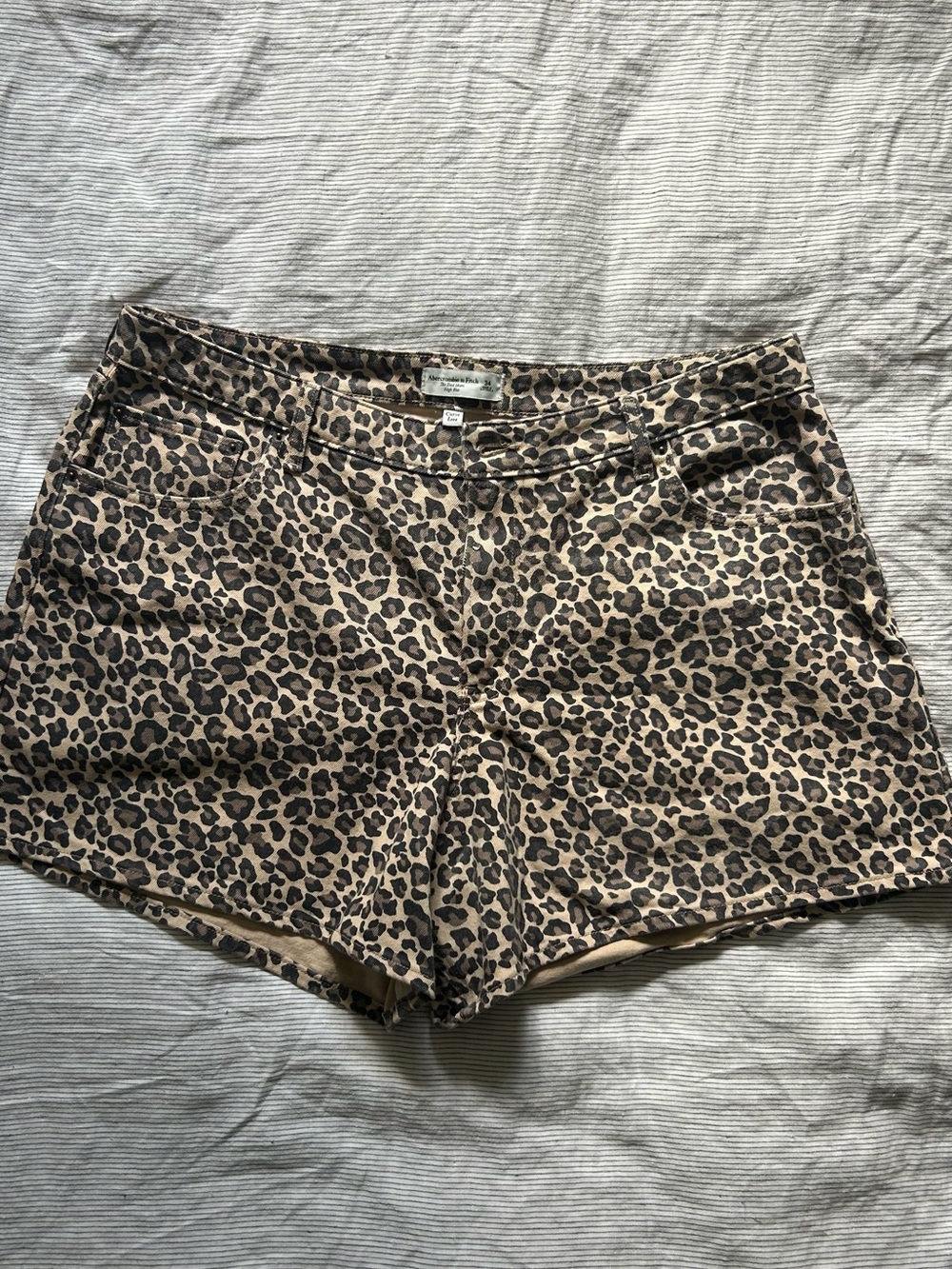 Leopard Print Abercrombie & Fitch Women's Shorts
